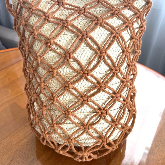 Universal Thread - Macrame Shoulder Handbag OS Good Condition - Picture 2 of 9